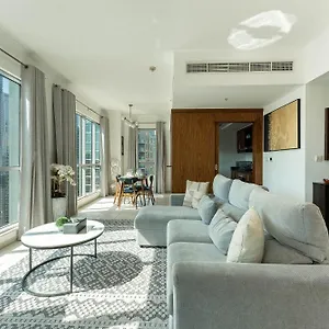 Superb 1-bedroom With Full Burj Khalifa View - 5-min Walk To Mall Dubai
